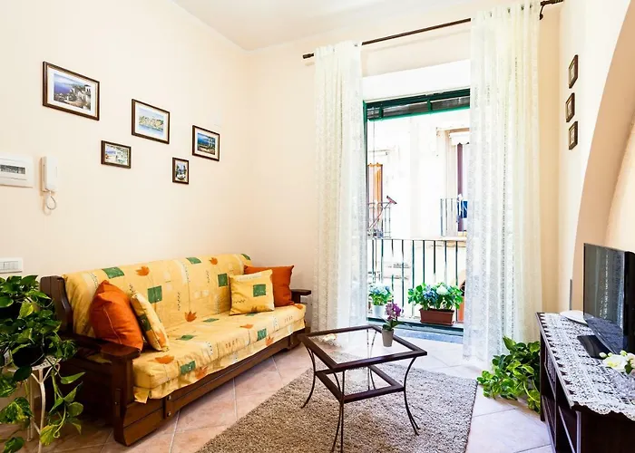 Doris House Sorrento